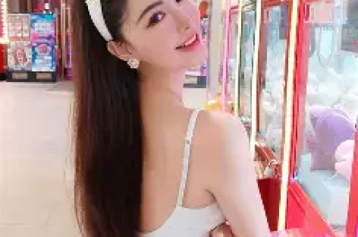 背负千万巨债被限高改名复出力压董宇辉她带货凭什么这么火？